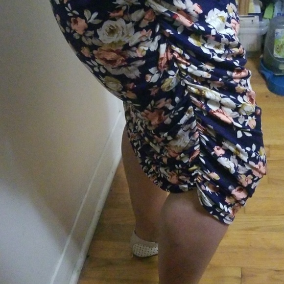 Dress - Picture 2 of 2